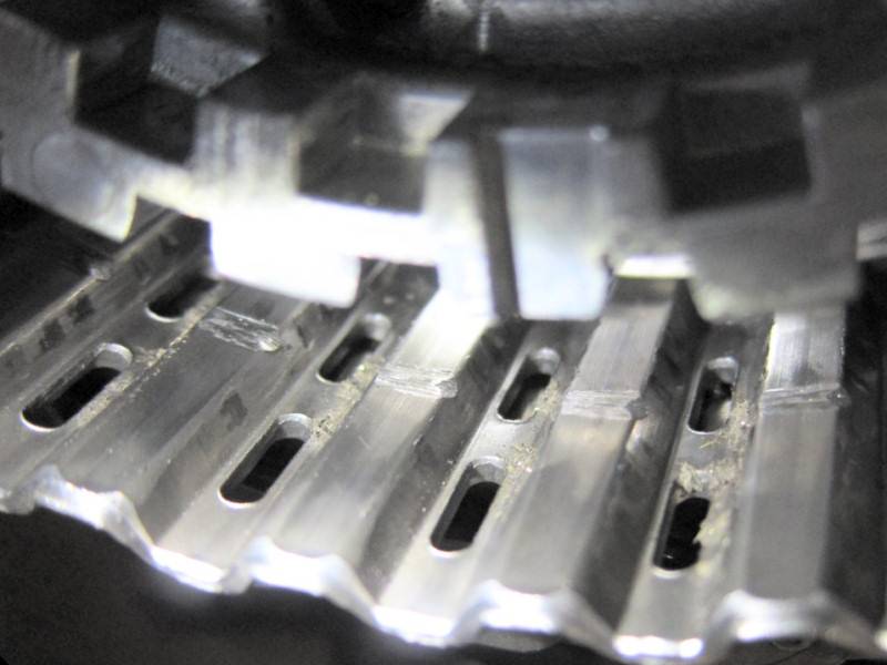 clutchbasket-rivetdamage-blown-vferdman.jpg clutchbasket-rivetdamage-blown-vferdman.jpg