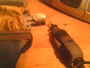 cracked_oil_pump_cover_2_by_acb2.jpg cracked_oil_pump_cover_2_by_acb2.jpg